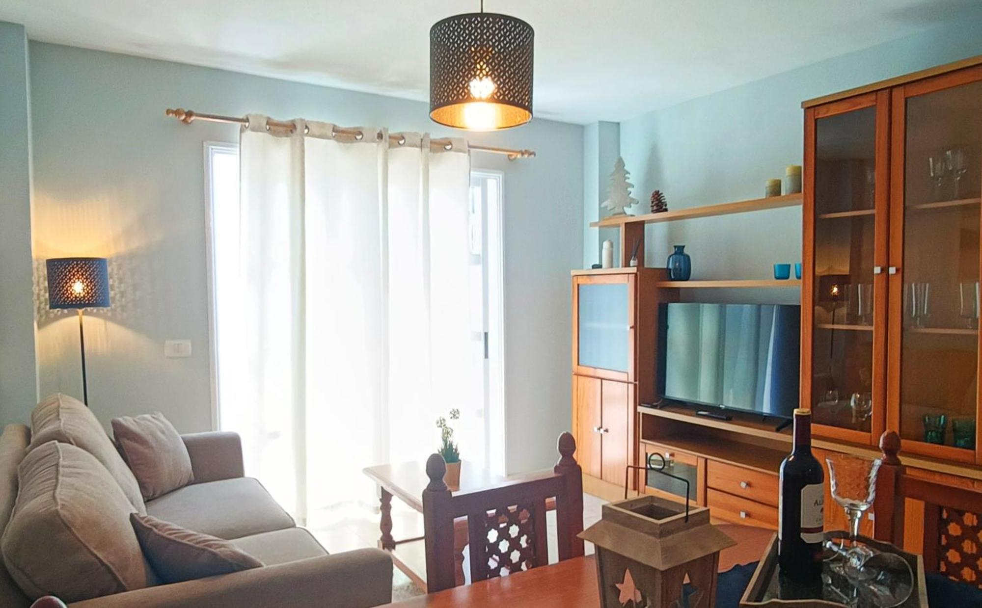 Cozy Apartment + Parking Playa San Juan 기아데이소라 객실 사진